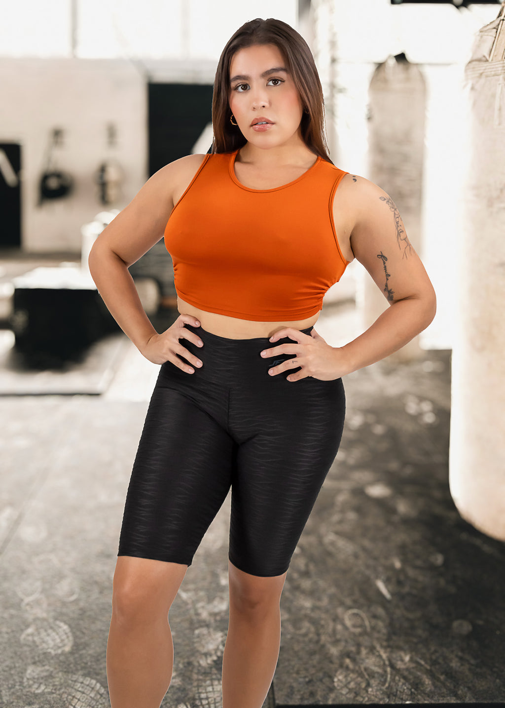 woman wearing capri leggings